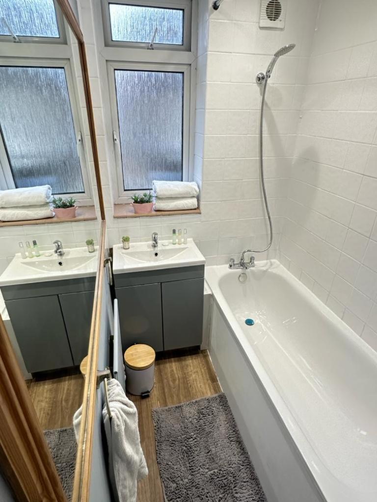 Beautiful Family Apartment ロンドン エクステリア 写真